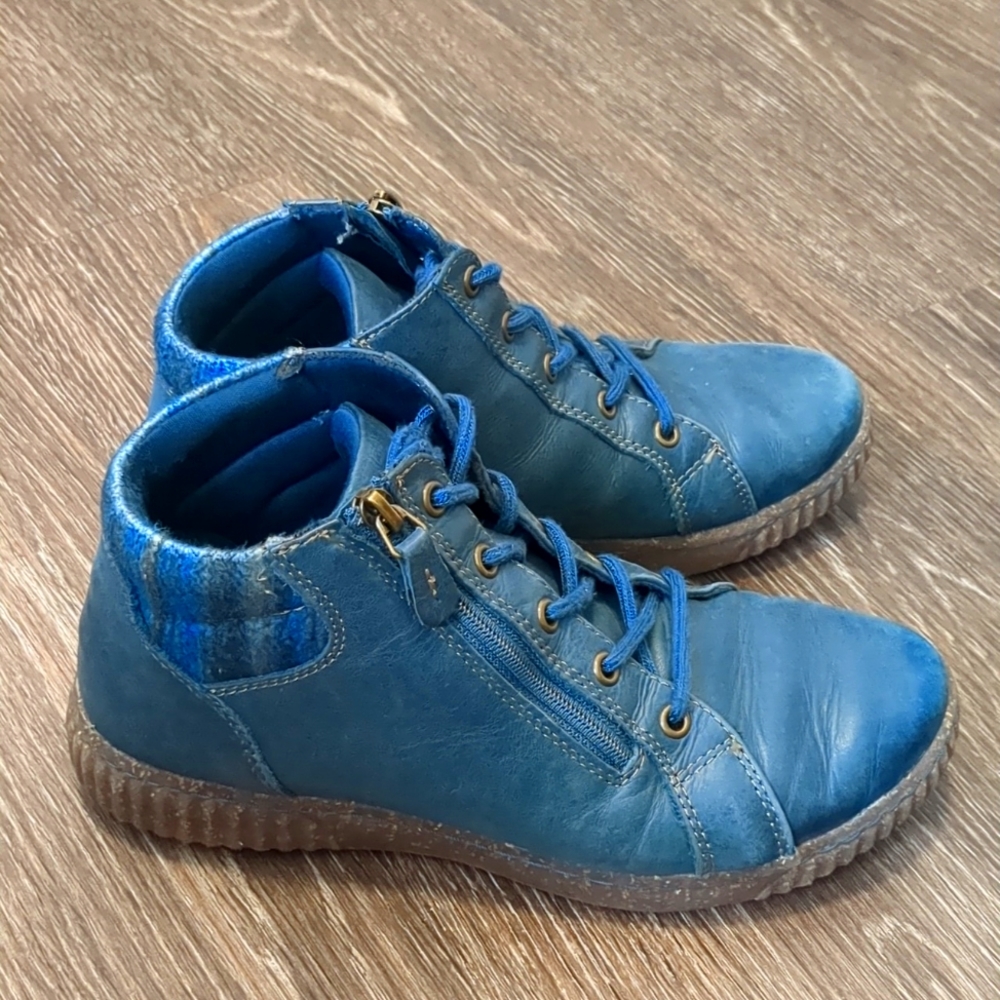 Clarks Caroline Park Ocean Blue Leather Boots